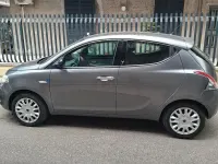 Usata Lancia Ypsilon 69 CV (50 kW) 2015 Grigio Utilitaria