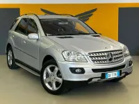 Usata Mercedes ML500 306 CV (225 kW) 2006 Argento SUV
