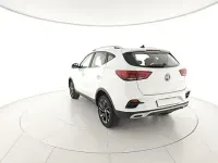 Usata MG ZS Luxury 106 CV (77 kW) 2024 Bianco SUV
