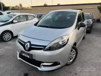 Usata Renault Scénic III XMOD 110 CV (80 kW) 2015 Grigio Monovolume