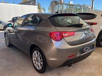 Usata Alfa Romeo Giulietta Super 120 CV (88 kW) 2019 Grigio Utilitaria