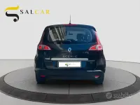 Usata Renault Scénic Luxe 130 CV (95 kW) 2010 Grigio Monovolume