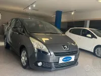 Usata Peugeot 5008 Premium 109 CV (80 kW) 2010 Nero Monovolume
