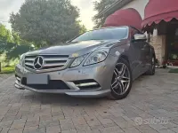 Usata Mercedes E220 170 CV (125 kW) 2012 Grigio Cabrio