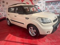 Usata Kia Soul Active 128 CV (94 kW) 2011 Beige SUV