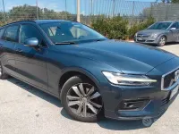 Usata Volvo V60 Business Edition 150 CV (110 kW) 2019 Bluazzurro Station wagon