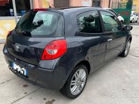 Usata Renault Clio II 98 CV (72 kW) 2006 Grigio Berlina