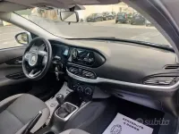 Usata Fiat Tipo Lounge 95 CV (69 kW) 2018 Argento Berlina