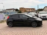 Usata Ford Fiesta ST-Line 75 CV (55 kW) 2017 Nero Utilitaria