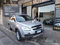 Usata Chevrolet Captiva 150 CV (110 kW) 2008 Grigio SUV