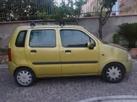 Usata Opel Agila 75 CV (55 kW) 2000 Giallo Monovolume