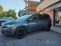 Usata Dacia Jogger Extreme 101 CV (74 kW) 2023 Verde Monovolume