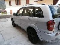 Usata Toyota RAV4 116 CV (85 kW) 2004 Grigio SUV