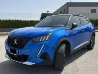 Usata Peugeot 2008 GT 131 CV (96 kW) 2023 Blu/azzurro SUV