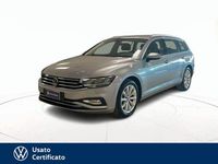 Usata VW Passat Business 150 CV (110 kW) 2024 Grigio / pastello Station wagon