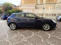 Usata Alfa Romeo Giulietta Distinctive 105 CV (77 kW) 2013 Viola Utilitaria