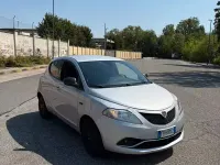Usata Lancia Ypsilon 95 CV (69 kW) 2017 Grigio Utilitaria