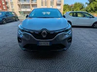 Usata Renault Captur 91 CV (66 kW) 2023 Grigio SUV
