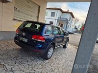 Usata VW Touareg R 174 CV (127 kW) 2005 Blu SUV