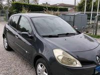 Usata Renault Clio II LE 75 CV (55 kW) 2008 Berlina