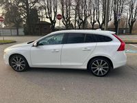 Usata Volvo V60 Summum 120 CV (88 kW) 2016 Station wagon