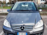 Usata Mercedes A180 Elegance 109 CV (80 kW) 2011 Grigio Berlina