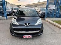 Usata Peugeot 107 68 CV (50 kW) 2010 Grigio Utilitaria