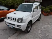 Usata Suzuki Jimny 86 CV (63 kW) 2010 Bianco SUV