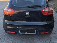 Usata Kia Rio Active 84 CV (61 kW) 2013 Nero Berlina
