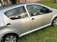 Usata Toyota Aygo 68 CV (50 kW) 2008 Grigio Utilitaria