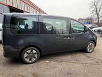 Nuova Hyundai Staria 160 CV (117 kW) 2025 Graphite gray Monovolume