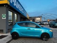 Usata Lancia Ypsilon Gold 69 CV (50 kW) 2021 Blu Utilitaria