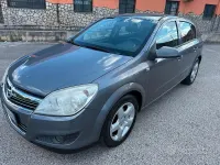 Usata Opel Astra Enjoy 90 CV (66 kW) 2007 Grigio Berlina