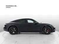 Nuova Porsche Taycan 4S Black Edition 439 kW (598 CV) 2026 Nero jet metallizzato Berlina