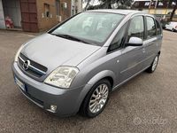 Usata Opel Meriva Cosmo 101 CV (74 kW) 2004 Grigio Monovolume