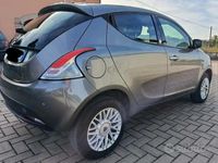 Usata Lancia Ypsilon Silver 80 CV (58 kW) 2014 Grigio Utilitaria