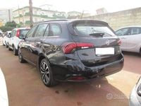 Usata Fiat Tipo Easy 120 CV (88 kW) 2019 Nero Station wagon