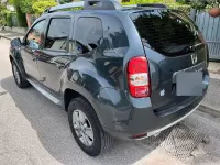 Usata Dacia Duster 109 CV (80 kW) 2017 Grigio SUV