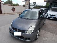 Usata Suzuki Swift GL 92 CV (67 kW) 2005 Grigio Utilitaria