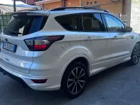 Usata Ford Kuga ST-Line 179 CV (131 kW) 2018 Bianco SUV