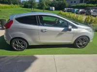 Usata Ford Fiesta Titanium 68 CV (50 kW) 2009 Bianco Berlina