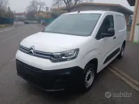 Usata Citroën Berlingo 102 CV (75 kW) 2021 Bianco Monovolume