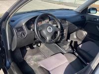 Usata VW Golf IV 110 CV (80 kW) 2001 Blu Berlina