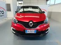 Usata Renault Captur Intens 90 CV (66 kW) 2018 Rosso SUV
