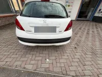 Usata Peugeot 207 68 CV (50 kW) 2007 Bianco Berlina