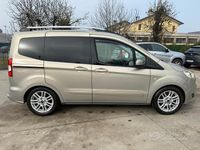 Usata Ford Tourneo Courier Titanium 101 CV (74 kW) 2015 Marrone Monovolume