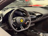 Usata Ferrari SF90 780 CV (573 kW) 2024 Rosso Cabrio