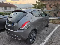 Usata Lancia Ypsilon 95 CV (69 kW) 2017 Grigio Utilitaria