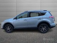 Usata Toyota RAV4 Hybrid Style 197 CV (144 kW) 2017 Grigio SUV