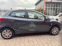 Usata Mazda 2 75 CV (55 kW) 2010 Grigio Utilitaria